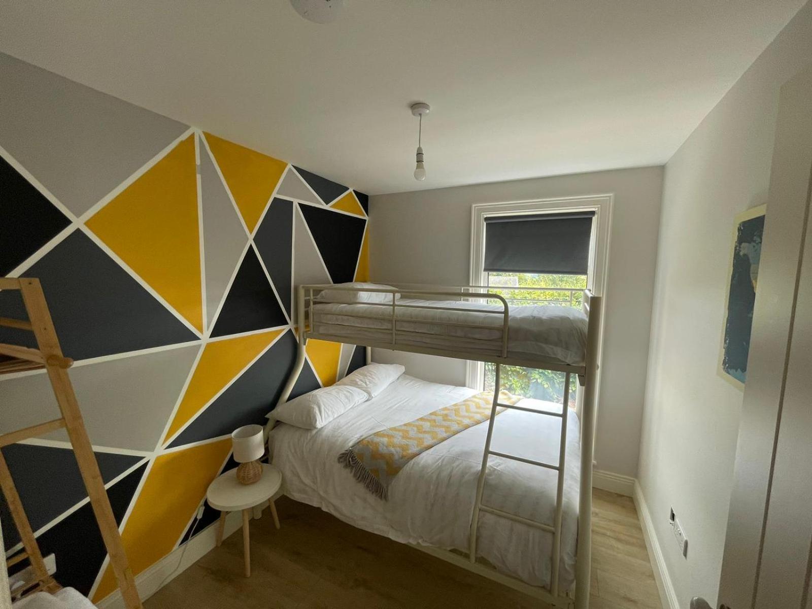 Ocean Breeze Villa Cork Exterior photo