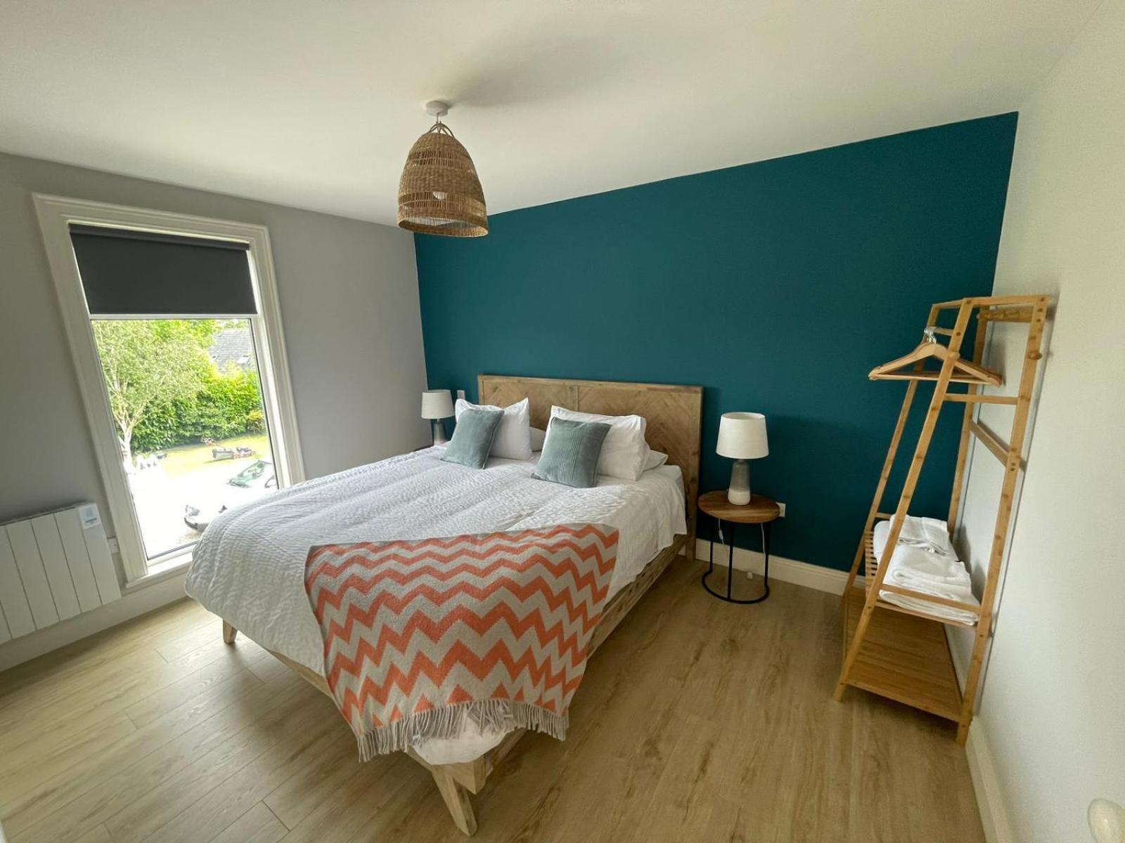 Ocean Breeze Villa Cork Exterior photo